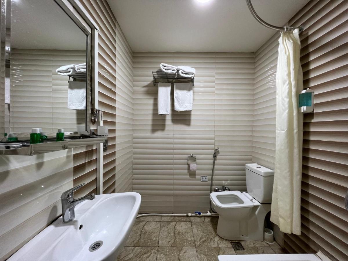 Center Khagani Hotel Баку Екстериор снимка
