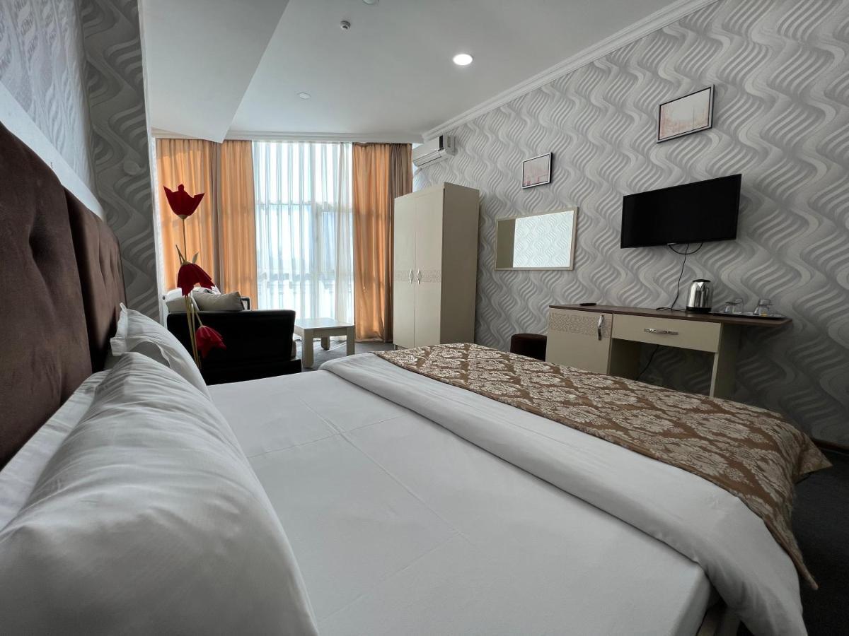 Center Khagani Hotel Баку Екстериор снимка
