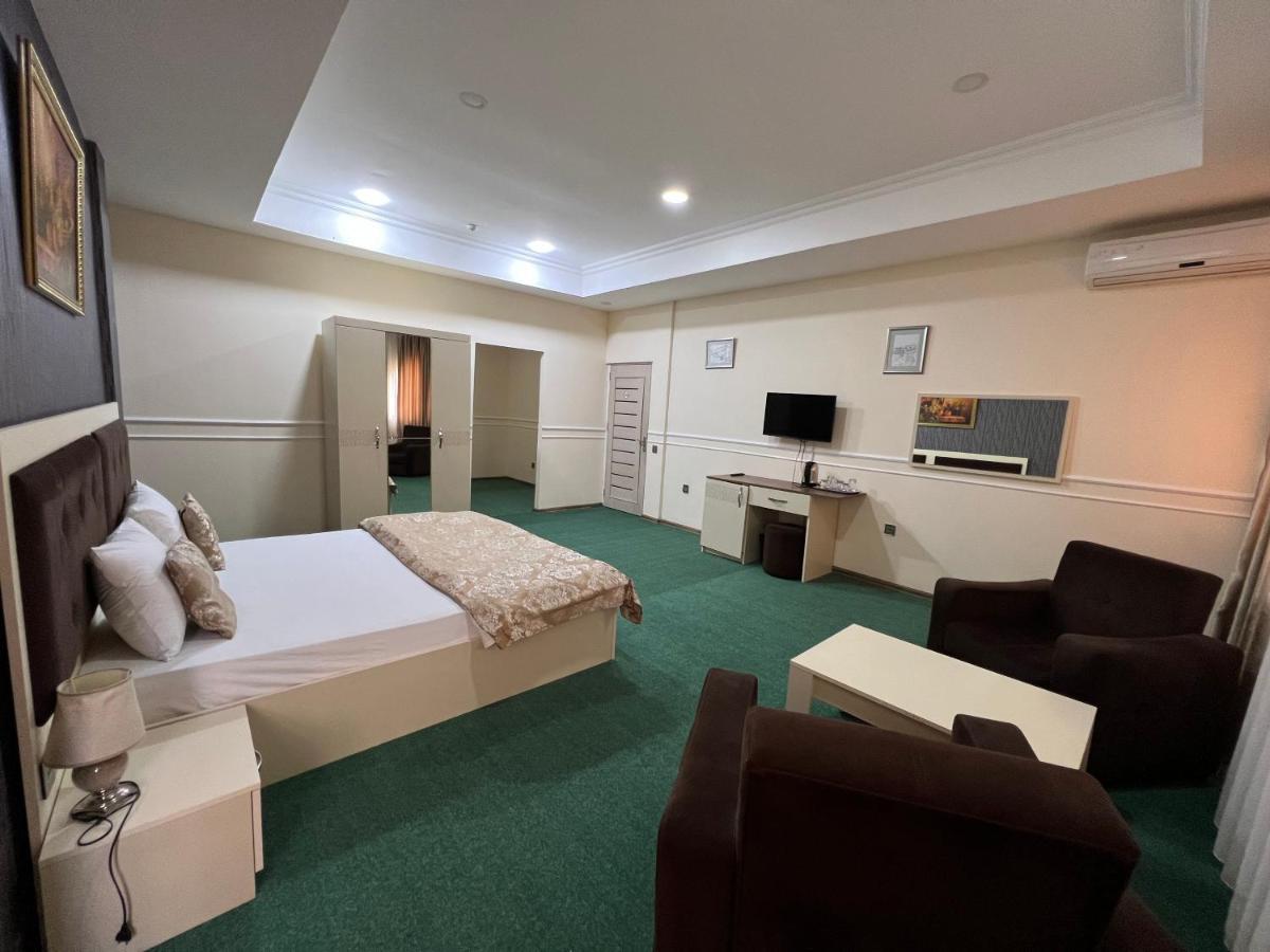 Center Khagani Hotel Баку Екстериор снимка