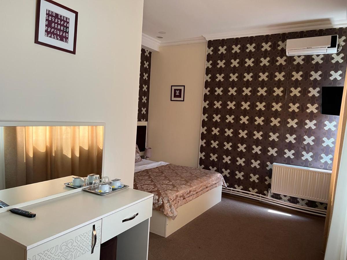 Center Khagani Hotel Баку Екстериор снимка